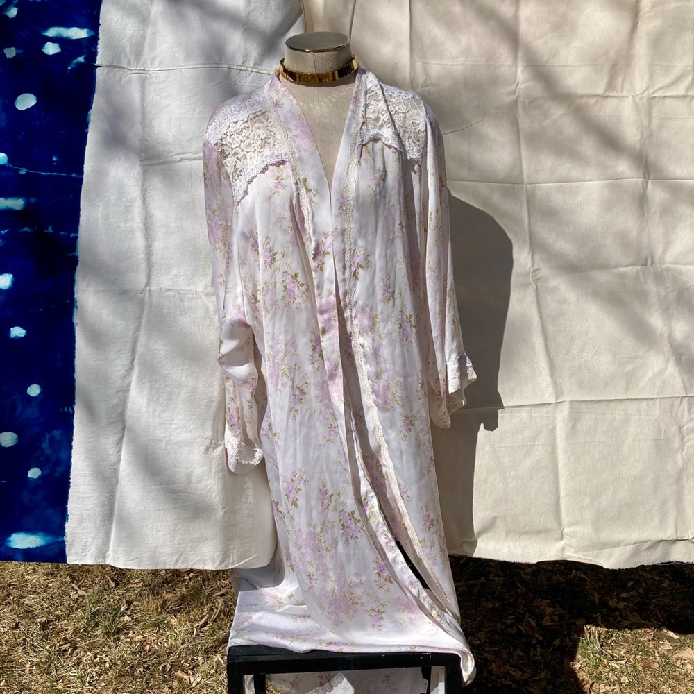 Vintage Christian Dior Floral Lace Trim Robe
